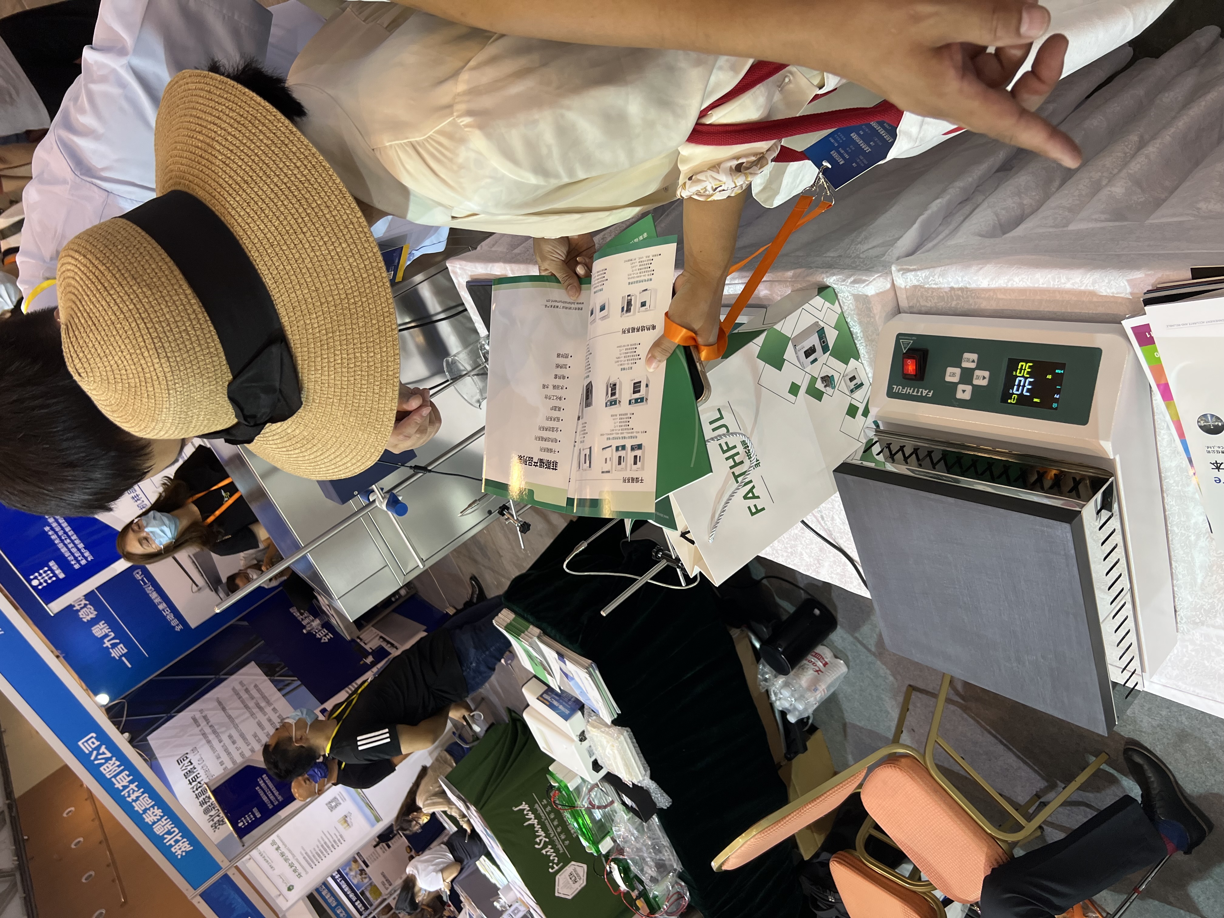 16F9FDDF4030BEEE5D6E11A584BB0358